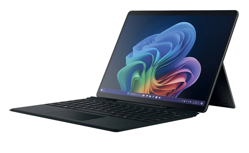 Microsoft Surface Pro Copilot+ PC Bundle 13″ OLED (Snapdragon X Elite, 16GB, 1TB)